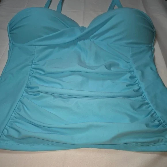 NEW Tropical Escape Women's Aqua Blue‎ Ruched Tankini Swim Top Size 16 - Picture 2 of 5